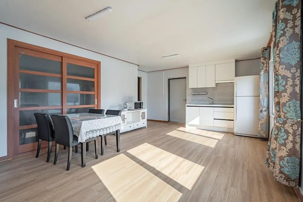 Ganghwado Pension Riverside Incheon Guest house