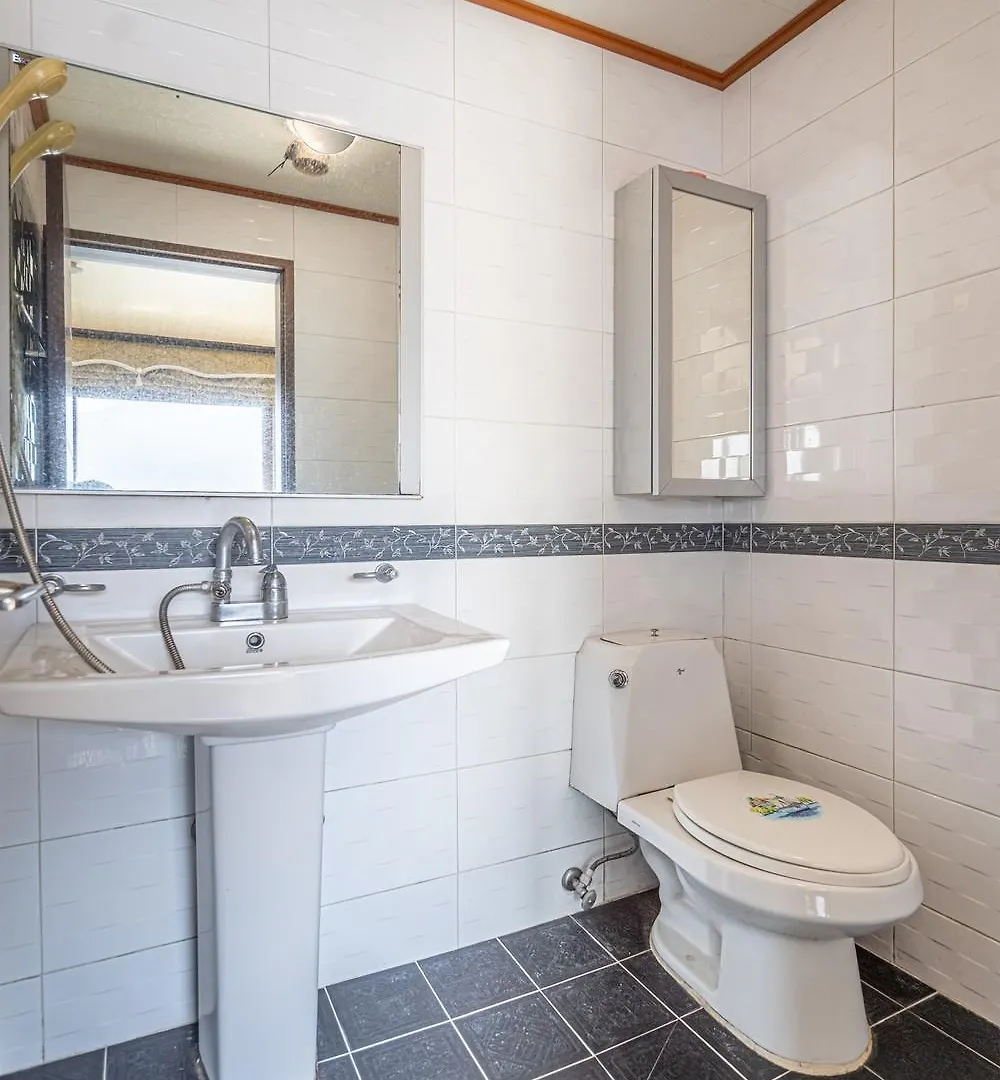 Ganghwado Pension Riverside Incheon