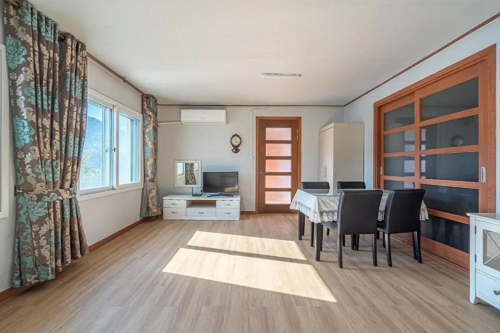 Ganghwado Pension Riverside Incheon 3*,  South Korea